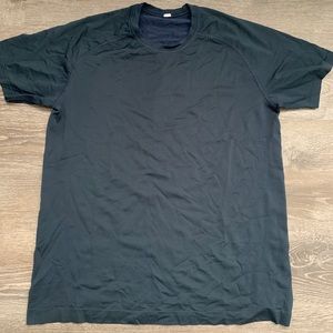 LuLu Lemon Men’s Metal Vent Tech Short Sleeve